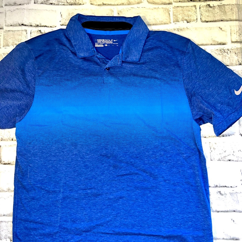Men’s golf shirt, Nike, small, blue in good condition
